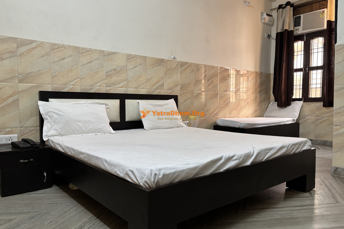 Shree Shyam Lagan Ashray Khatu Room