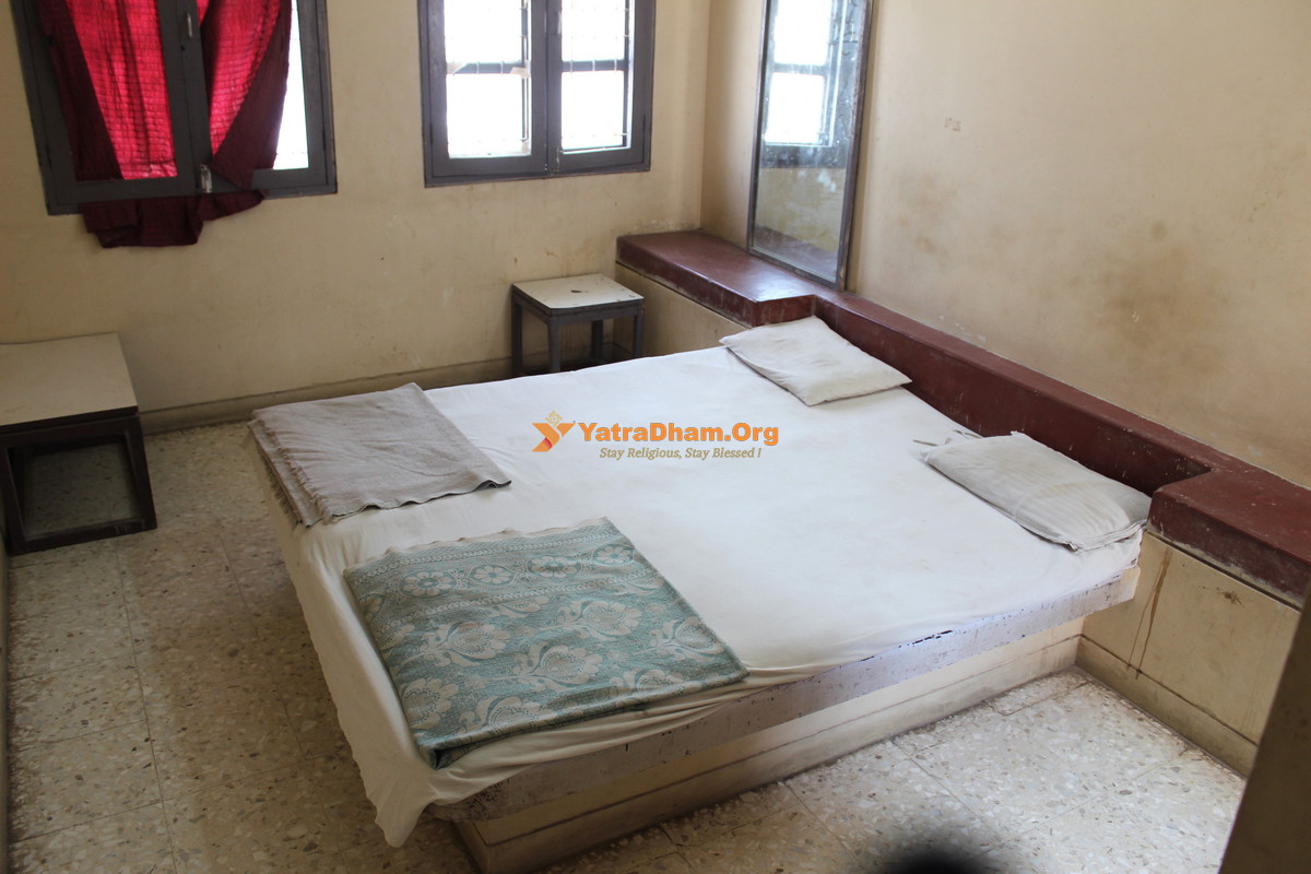 Lohana Atithi Bhavan Trust Dwarka 2 Bed Room