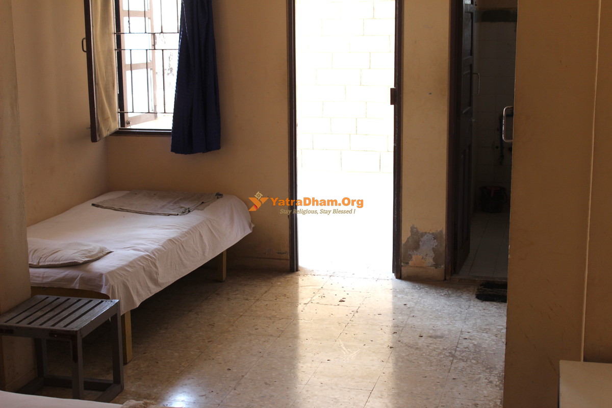 Lohana Atithi Bhavan Trust Dwarka Singel Bed Room