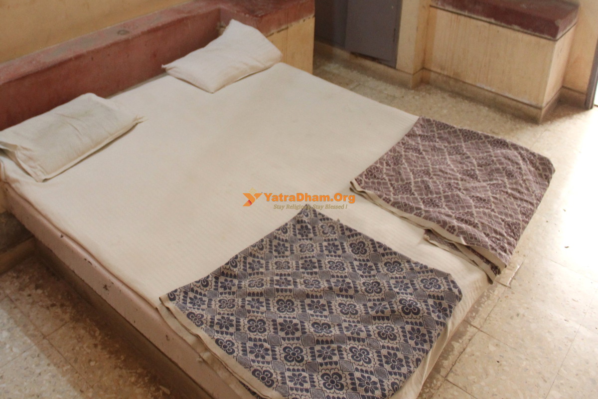 Lohana Atithi Bhavan Trust Dwarka 2 Bed Room