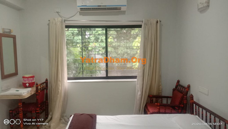 ISKCON Guest House Vadodara Double Bed Room