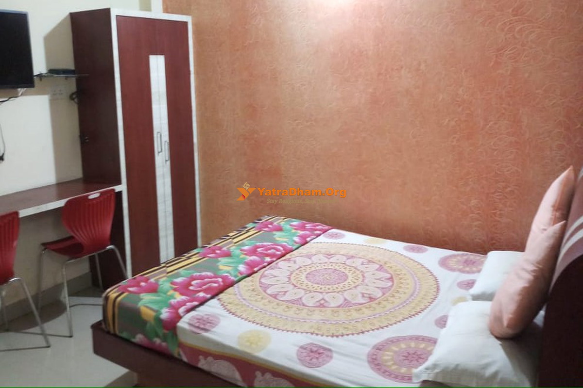 Shree Jagannath Lodge Jagannath Puri 2 Bed Room