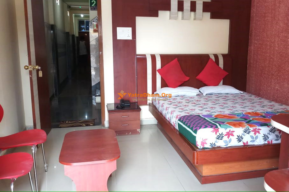 Shree Jagannath Lodge Jagannath Puri 2 Bed Room