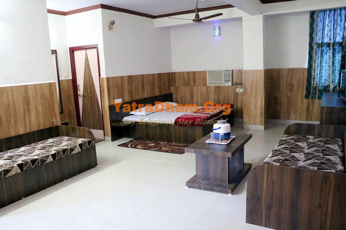 Pachmarhi Hotel Jain Residency Room View 4