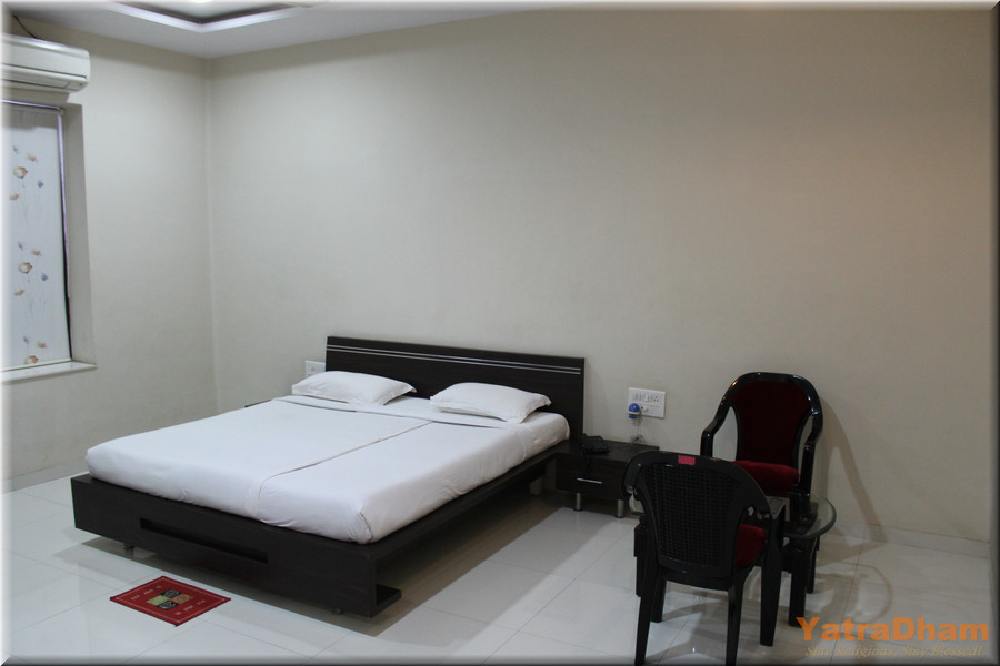 Oshwal Shikshan & Rahat Sangh Jamnagar 2 Bed  AC Room