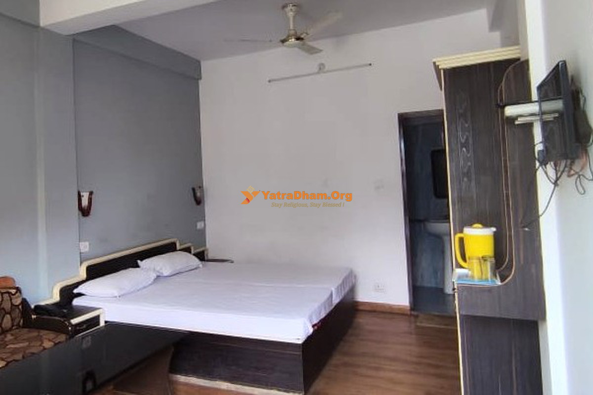 Hotel Shiva Palace Joshimath 2 Bed Room View
