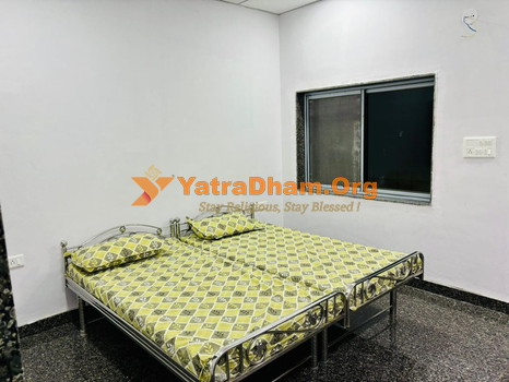 Dolatram Bapu Ashram Junagadh Room