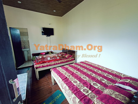 Hotel Veerbhadra Guptkashi Room