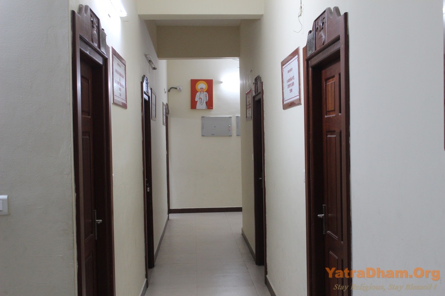 Kochi Shree Jalaram Mandir Dharamshala Room View 4