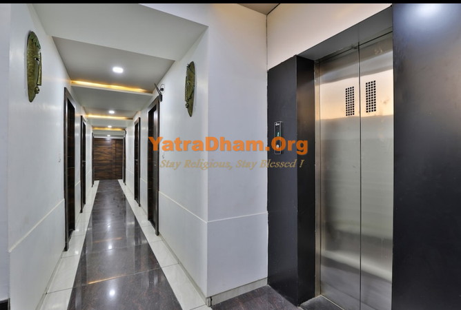 Hotel Krishna Palace Becharaji Lobby
