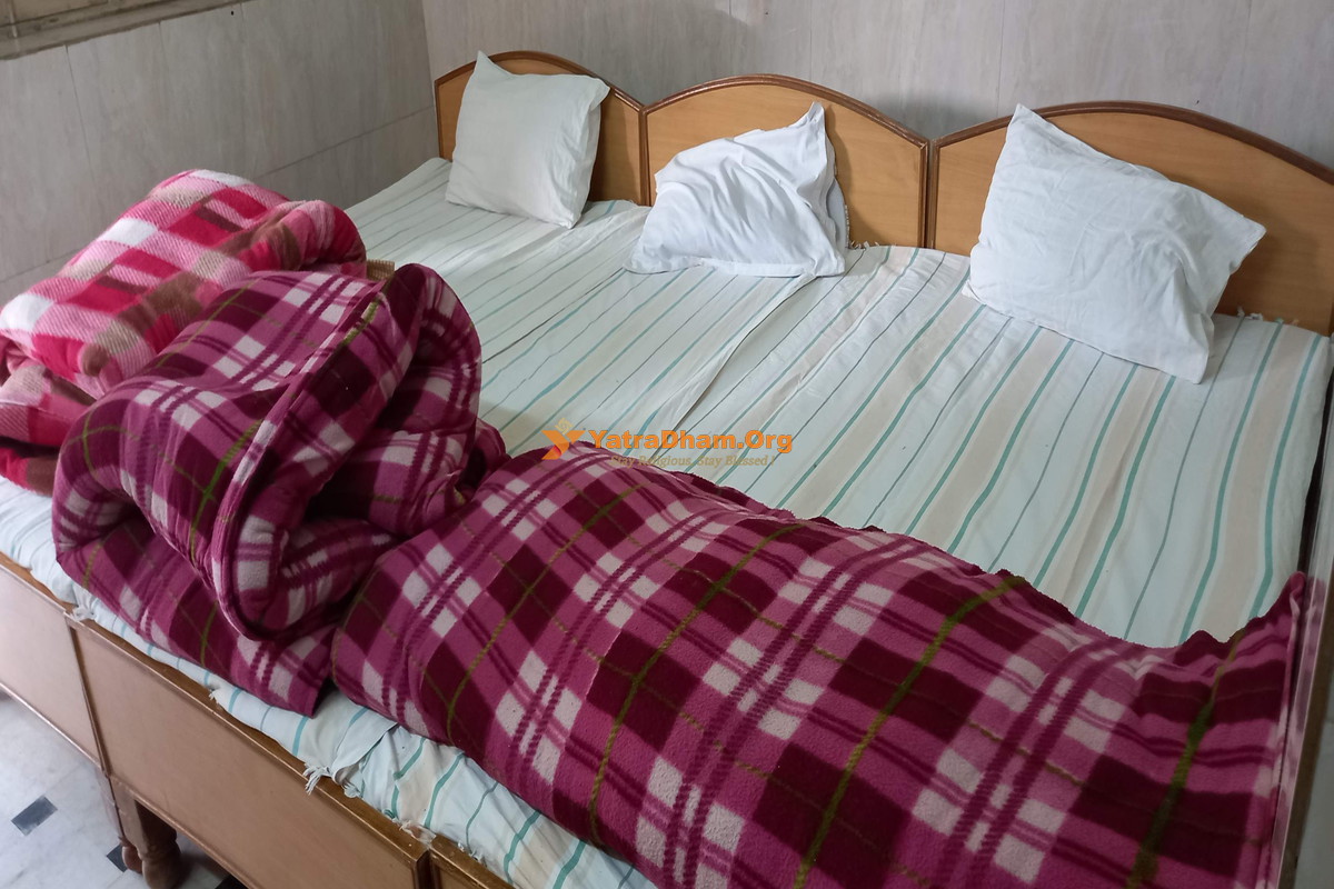 Shri Krishna Pranami Param Dham Vrindavan 8 Bed Room