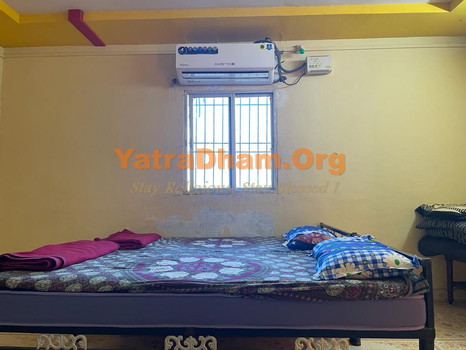 Shiv Krupa Dharamshala Building Kuber Bhandari Room
