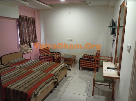 Hotel Gomti Lucknow