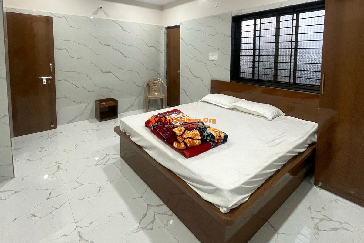 Vishnu Datta Nilaya Ganagapur 2 Bed Room