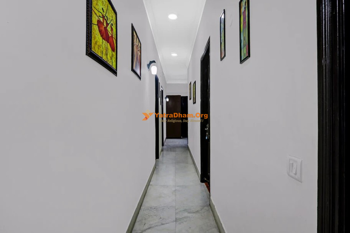 Hotel Connaught Mews Delhi Room View