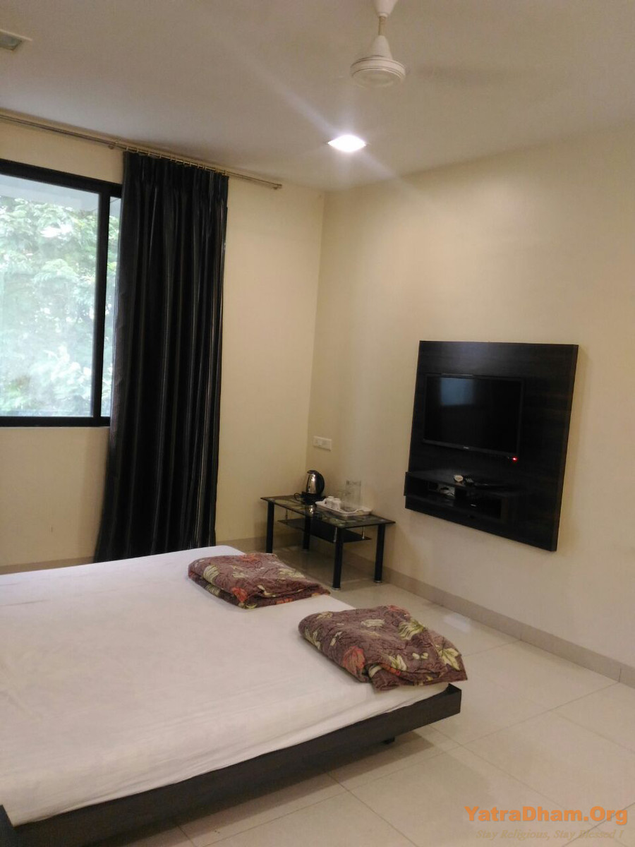 Vishwa Lad Parishad Mumbai 2 Bed AC Room