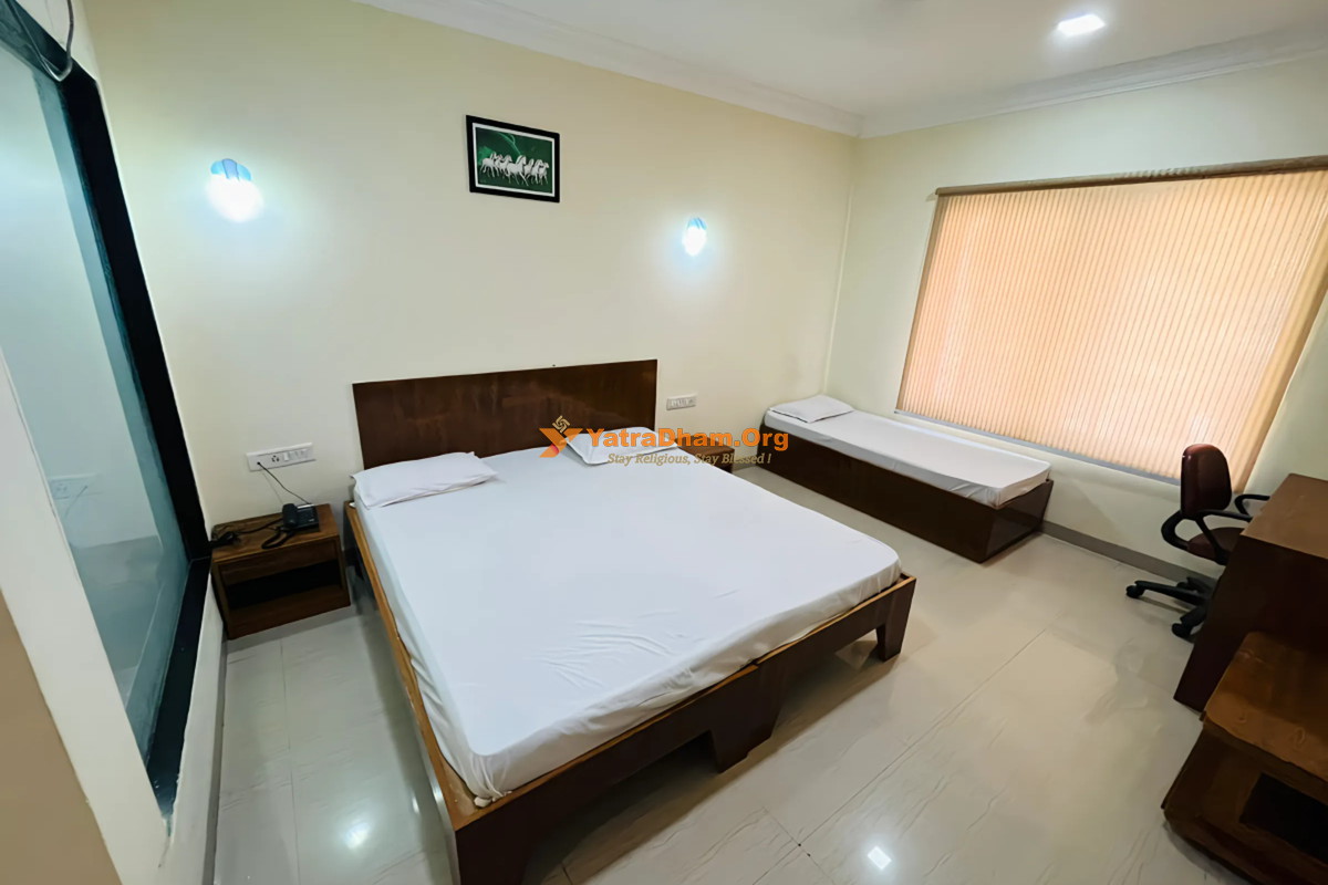 Seth Murlidhar Mansinghka Yatri Niwas Ujjain 3 Bed Room