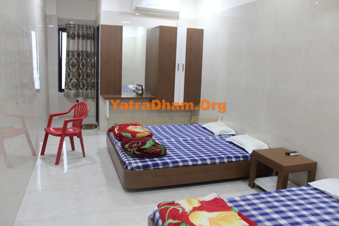 Jhulelal Mandir Bhavan (Sindhi Panchayat) Nanded Room
