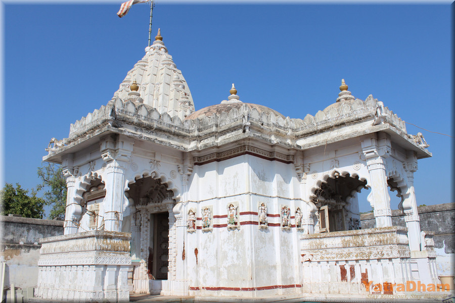 Navkhanda Parshwanath Ghogha Dharamshala Old Temple