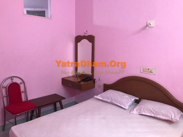 Trivandrum Hotel Navratna Upendra Room View 1