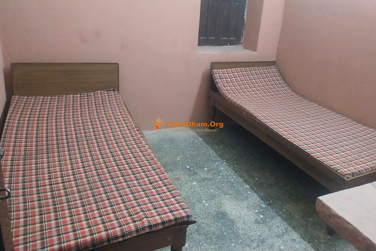 Sindhiya Dharamshala Ujjain 2 Bed Non AC Room View