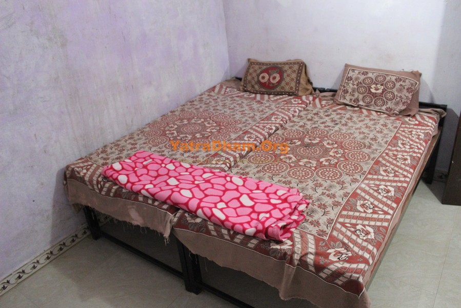 Shri Sain Samaj Dharamshala Omkareshwar 2 Bed Non AC Room