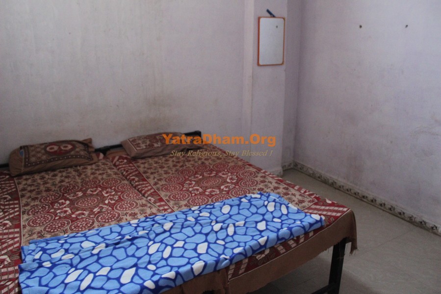 Shri Sain Samaj Dharamshala Omkareshwar 2 Bed Non AC Room