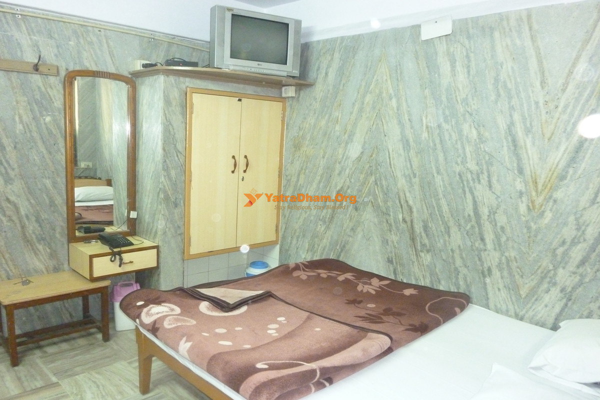 Shree Swaminarayan Mandir Sevashram Delhi 2 Bed Room