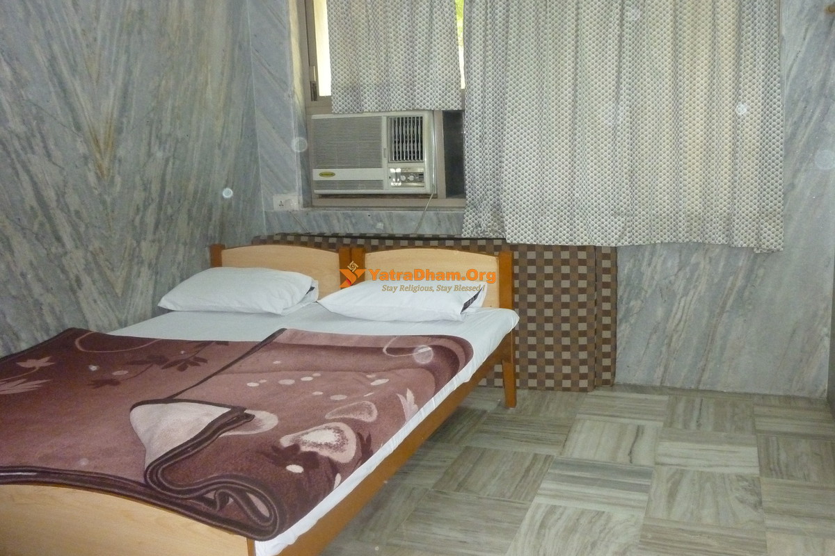 Shree Swaminarayan Mandir Sevashram Delhi 2 Bed Room