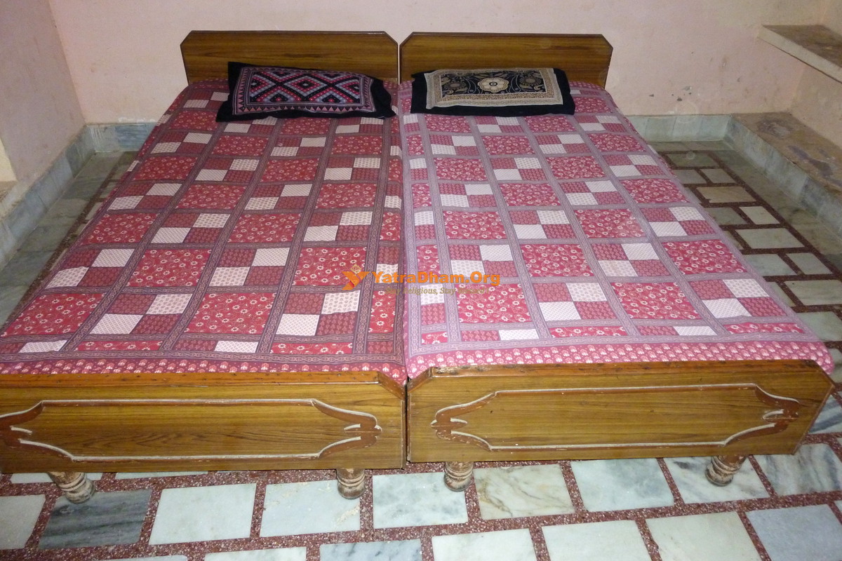 Shree Digamber Jain Mandir Dharamshala - Ayodhya Room View 
