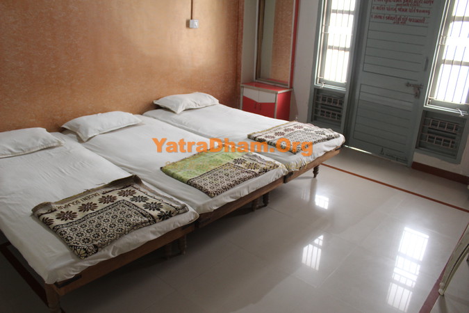 Patidar Bhavan Ambaji Room