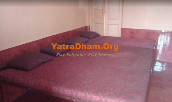 Kolkata Phool Chand Mukim Jain Dharamshala Room View 1
