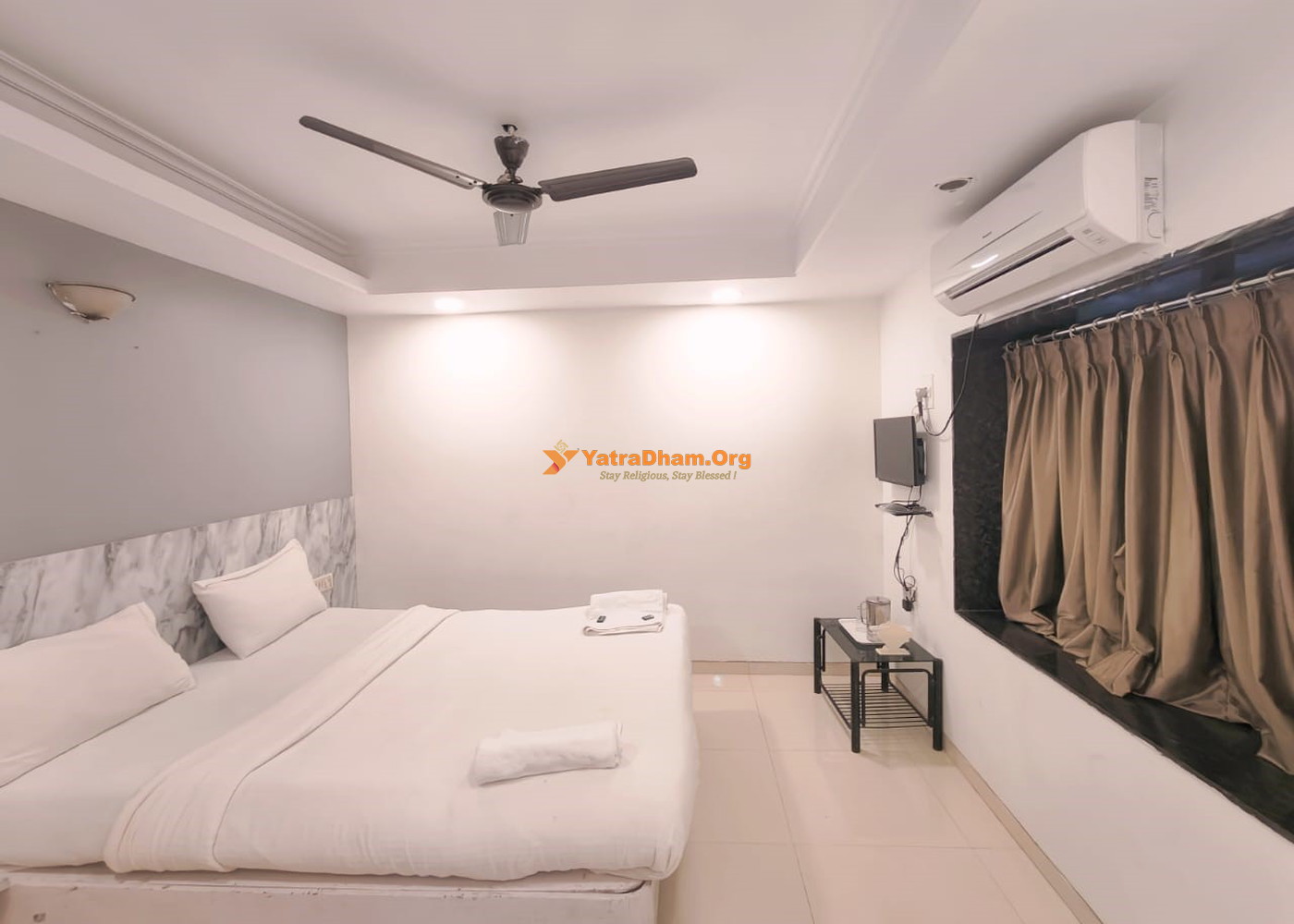 Hotel Satkar Mahabaleswar 2 Bed AC Room