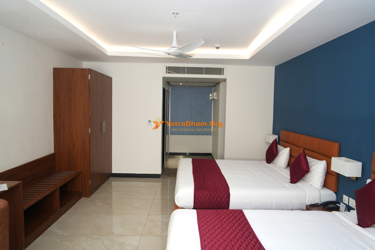 Hare Krishna Mandir Guest House Bhadaj (Ahmedabad) 2 Bed Premium AC Room