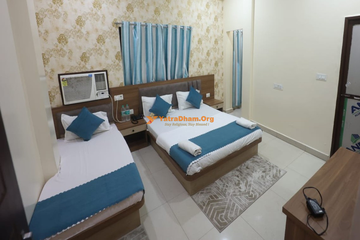 Radhey Krishna P. Guest House Varanasi 3 Bed AC Deluxe Room View