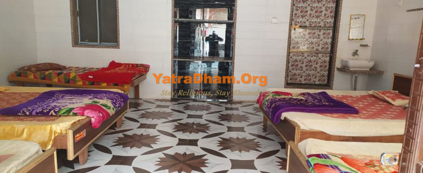 Garhbor Pujari Guest House & Dharmshala Room View 1