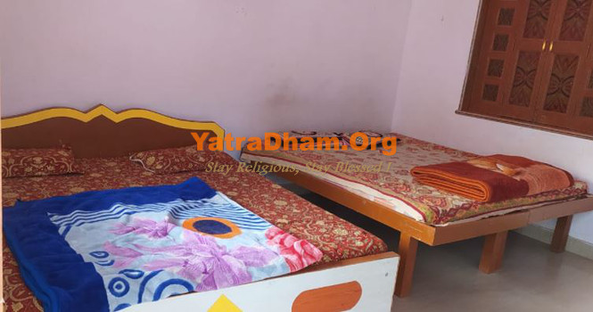 Garhbor Pujari Guest House & Dharmshala Room View 2
