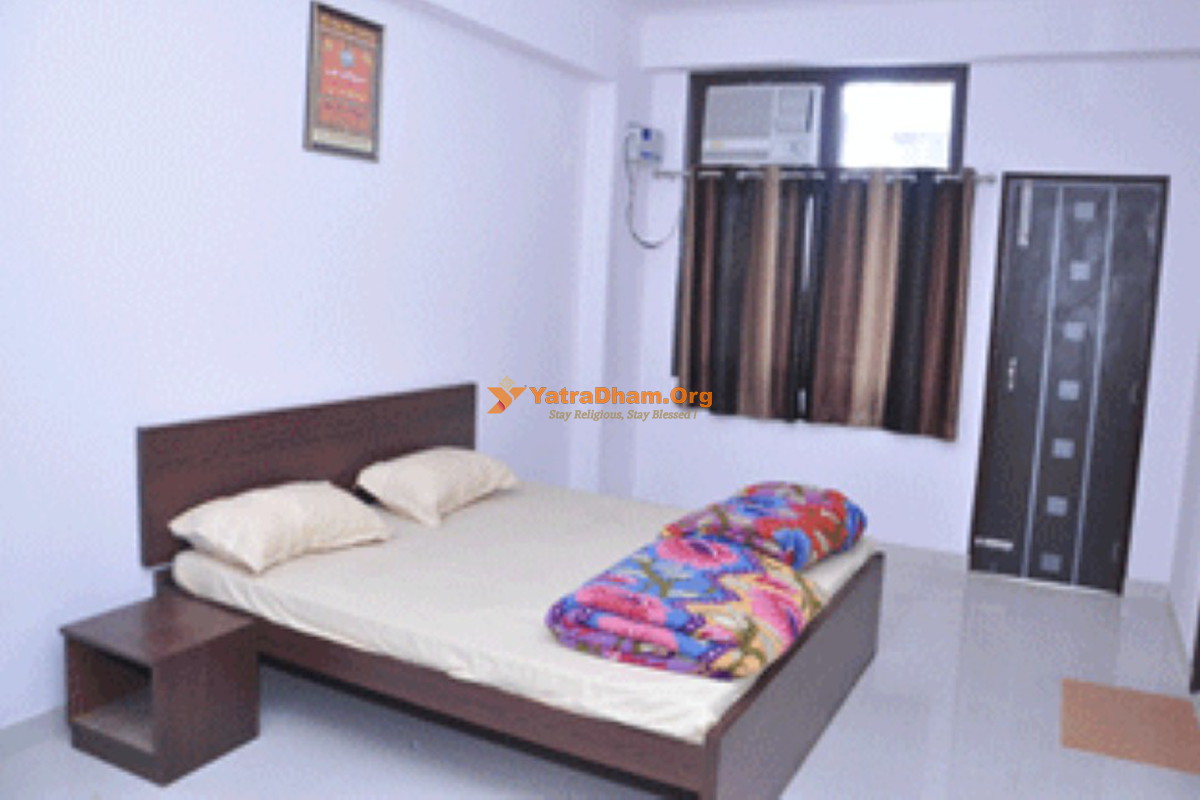 Anand Bhawan Dharamshala Banwaripur Room