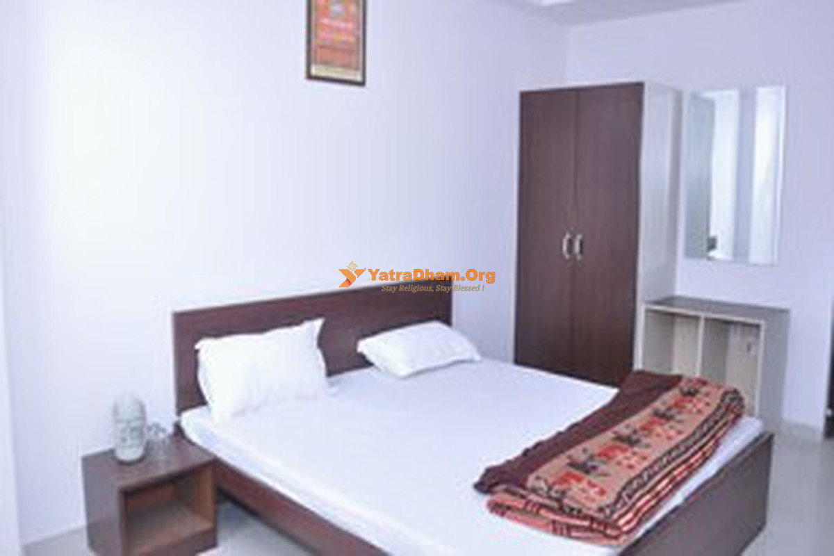 Anand Bhawan Dharamshala Banwaripur Room