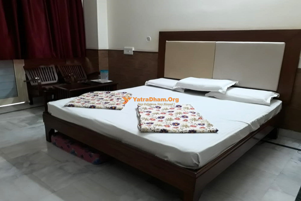 Mangal Bhawan Dharamshala Katra 2 Bed Room