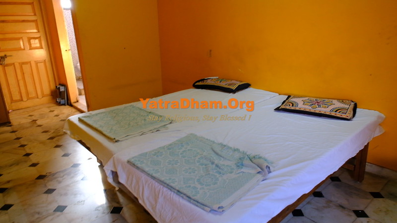 Harasiddhi Mata Mandir Dharamshala Rajpipla 2 Bed Non Ac Room
