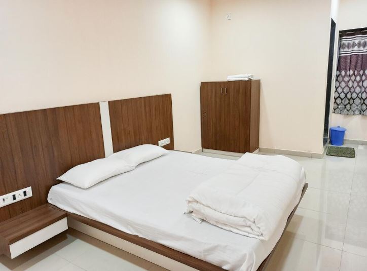 Hotel Plaza Rajpipla Room