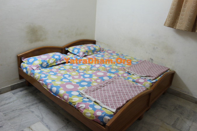 Rameshwaram Mahaprabhuji Bethak Lakshman Kund Room