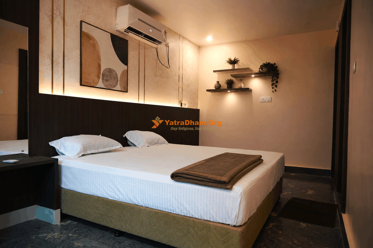 Cham Cham Palace Hotel & Resort Gaya 2 Bed Room View