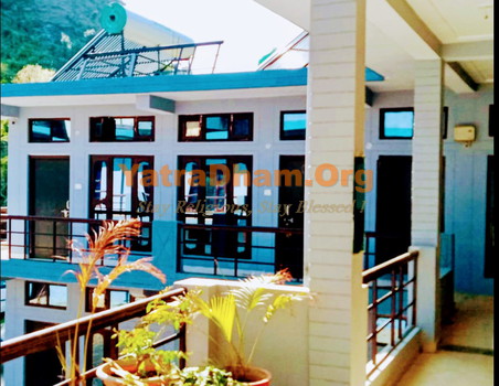 Hotel Srishty Choice Rudraprayag Building