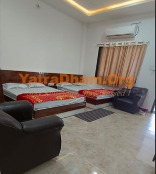 Maheshwar Payal Palace Room View 1