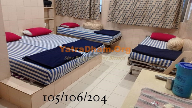 Hotel Gokul Saputara Room