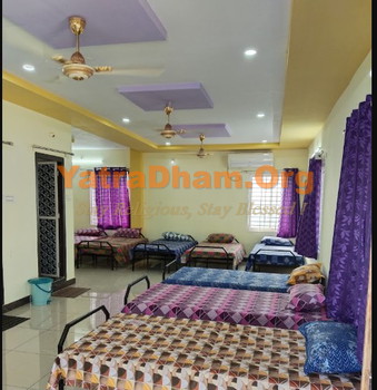 Pithapuram Sri Datta Paduka Nivas Room View 4