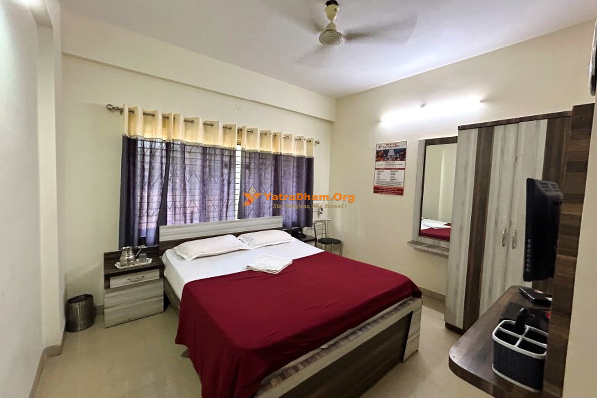 Subramanya Hotel Sai Skanda 2 Bed Room View