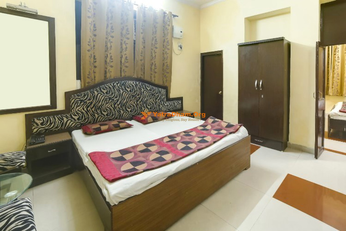 Hotel GP Grand Dehradun 2 Bed Room